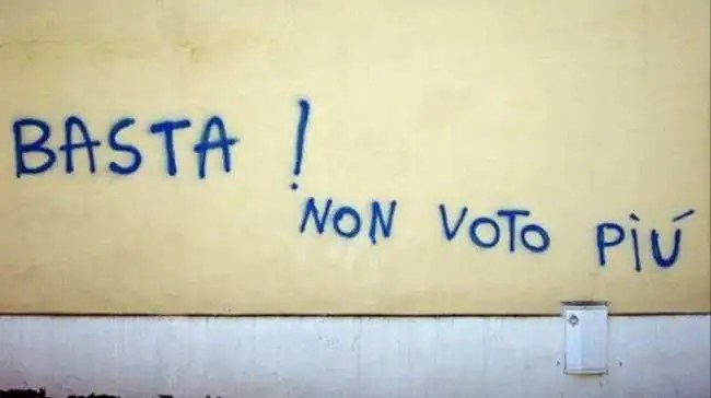 ATTENZIONE: Chi vota accetta il decreto che conferisce poteri speciali al presidente del consiglio