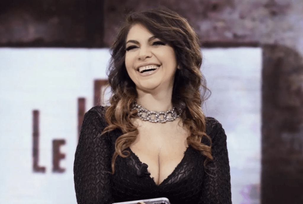 Lasciate in pace Cristina D’Avena, miserabili