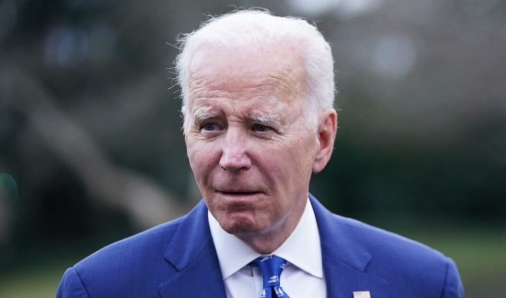 Spuntano nuovi documenti segreti di Biden, ma c’è un elemento molto strano