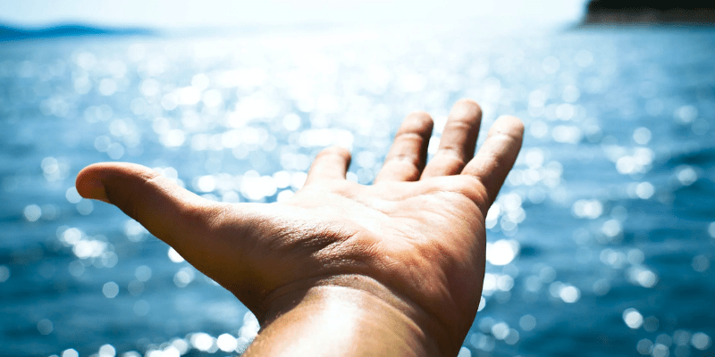 In opposta direzione