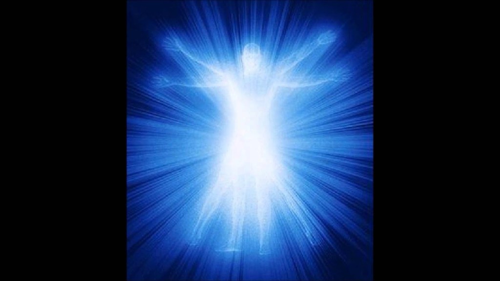 IL CORPO DI LUCE È L'INCUBO DEI MALEDETTI