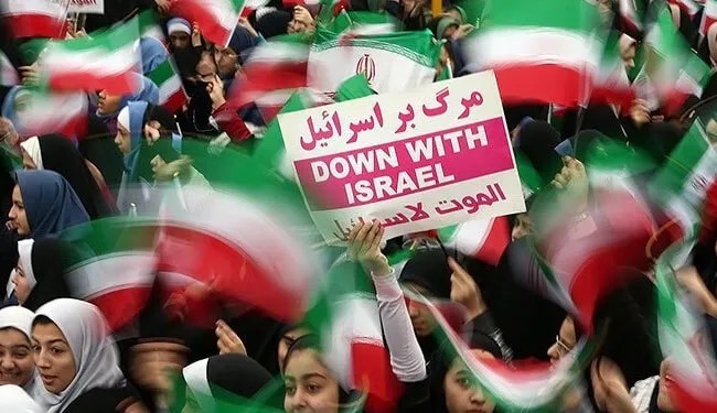 Rivoluzione Islamica: milioni di iraniani celebrano anniversario