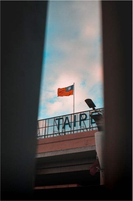 TAIWAN CON LA CINA E IL MONDO IN BILICO: LA GUERRA DEL XXI SECOLO PASSA PER I CHIP