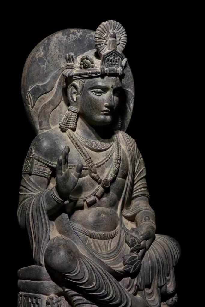 Maitreya Buddha: il futuro Buddha del risveglio compassionevole