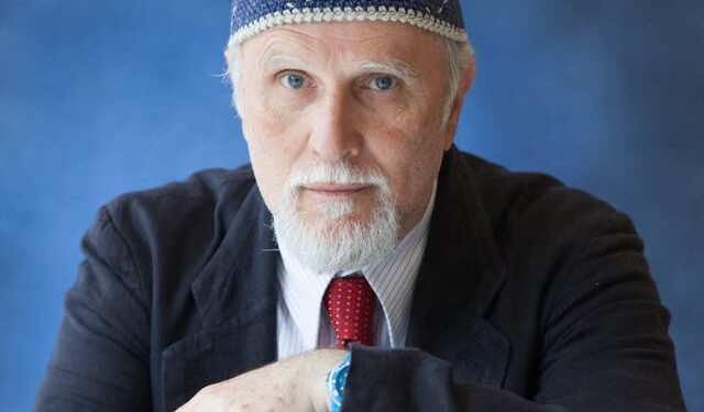 Moni Ovadia: Putin e Trump non hanno lo stesso obiettivo nella guerra fra Hamas e Israele