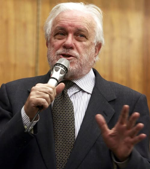 LATINO: UNA LINGUA IMMORTALE