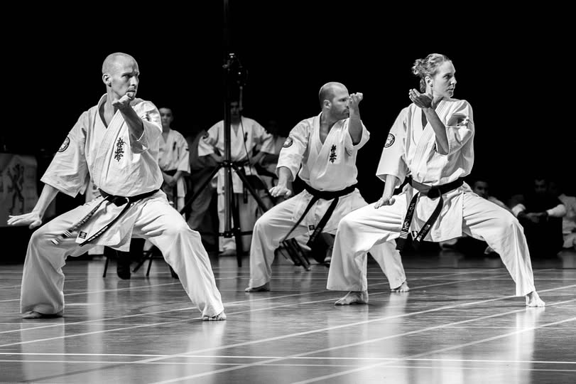 RESTARE BASSI SEMPRE