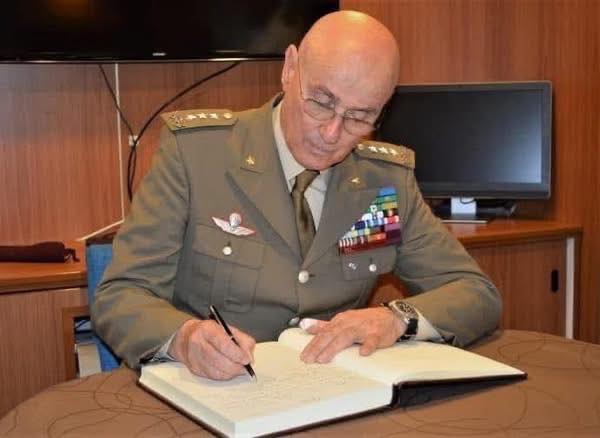 IN QUESTO MOMENTO DI FOLLIA LE UNICHE PAROLE SENSATE VENGONO DAL GENERALE DELLA FOLGORE MARCO BERTOLINI