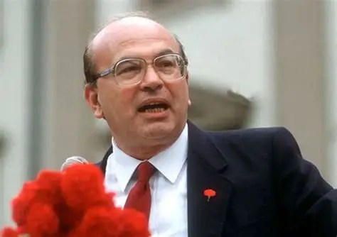 LE LEGGI DELLA STORIA